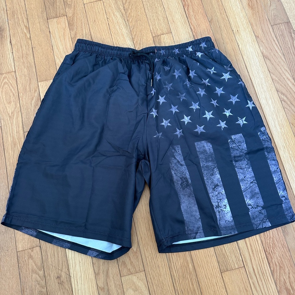Men’s Black Star and Stripe Swim Trunks Size XL
